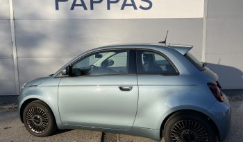 Fiat 500e 2021 megtelt