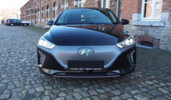 Hyundai IONIQ Electric 2017 megtelt