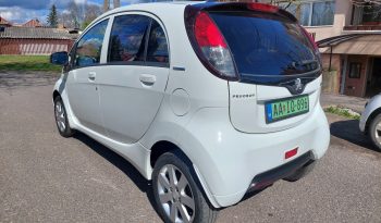 Peugeot iOn 2011 megtelt