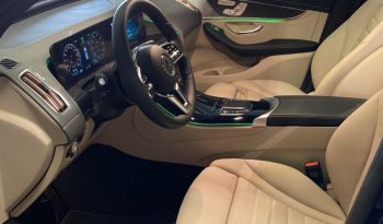 Mercedes-Benz EQC 400 2022 megtelt