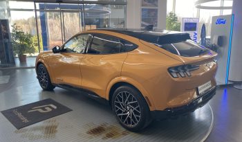 Ford Mustang Mach-E GT 2022 megtelt