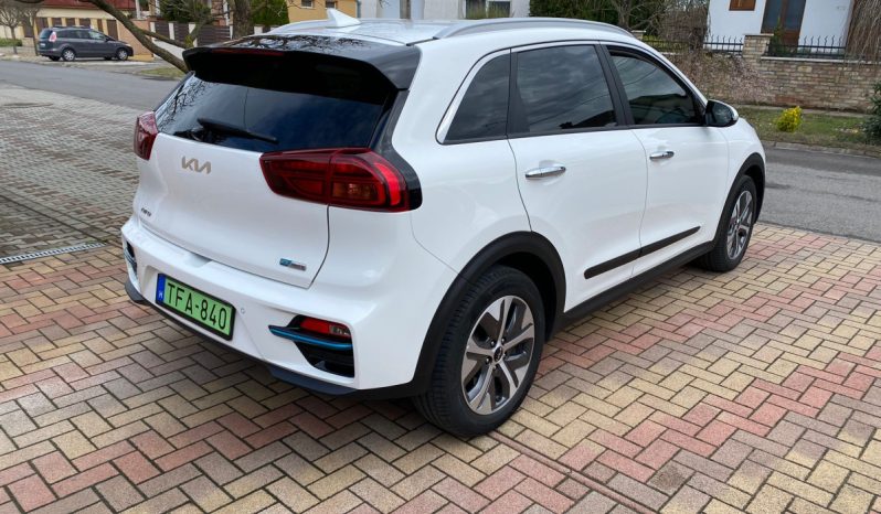 Kia e-Niro 2021 megtelt