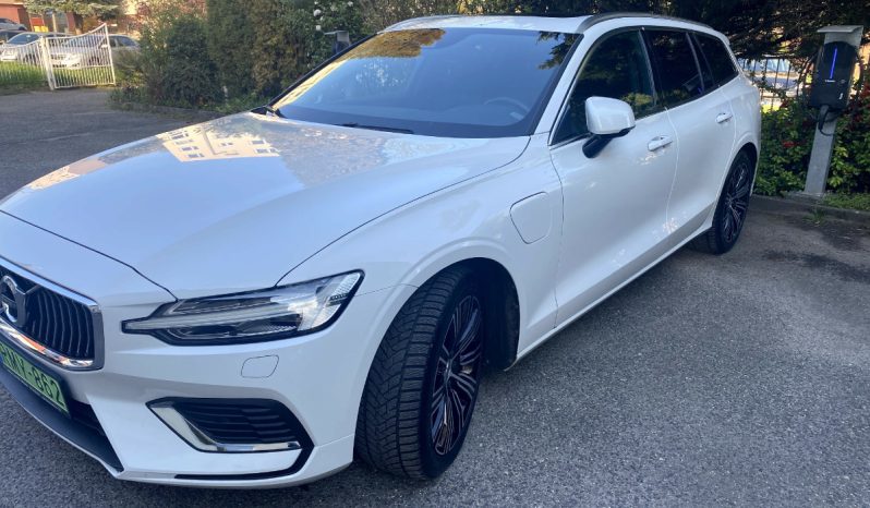 Volvo V60 PHEV 2019 megtelt