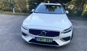 Volvo V60 PHEV 2019 megtelt