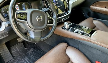 Volvo V60 PHEV 2019 megtelt