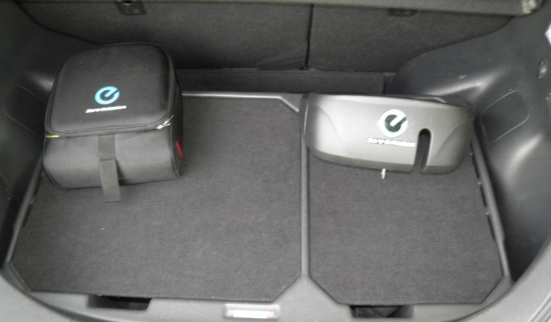 Nissan Leaf 2013 megtelt