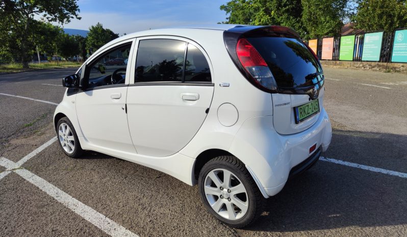 Peugeot iOn 2015 megtelt