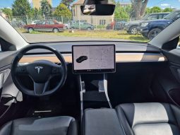 Tesla Model 3 Long Range AWD 2019 megtelt