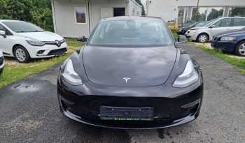 Tesla Model 3 Long Range AWD 2019 megtelt