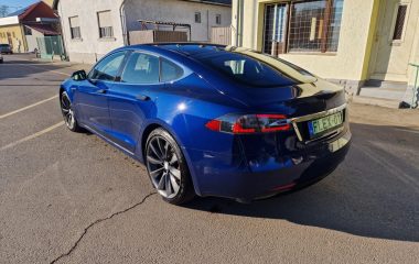 Tesla Model S P100D 2018