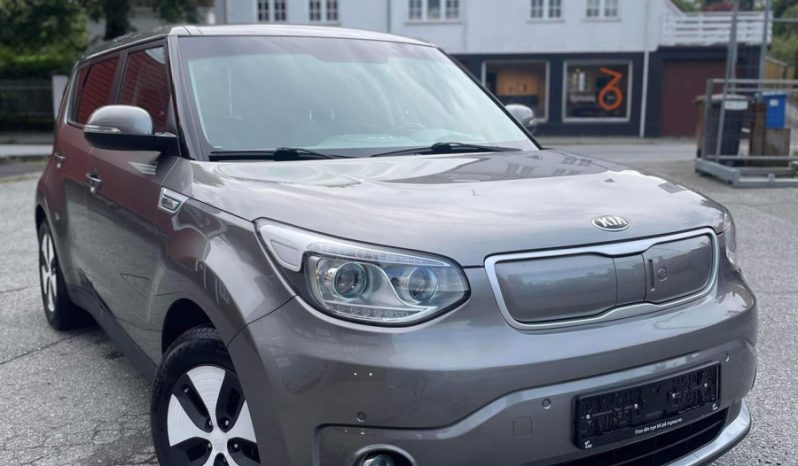 Kia Soul EV 2015 megtelt