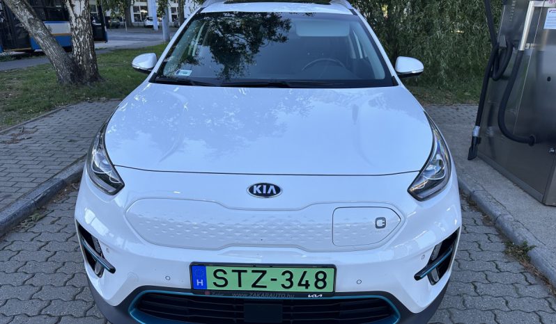 Kia e-Niro megtelt