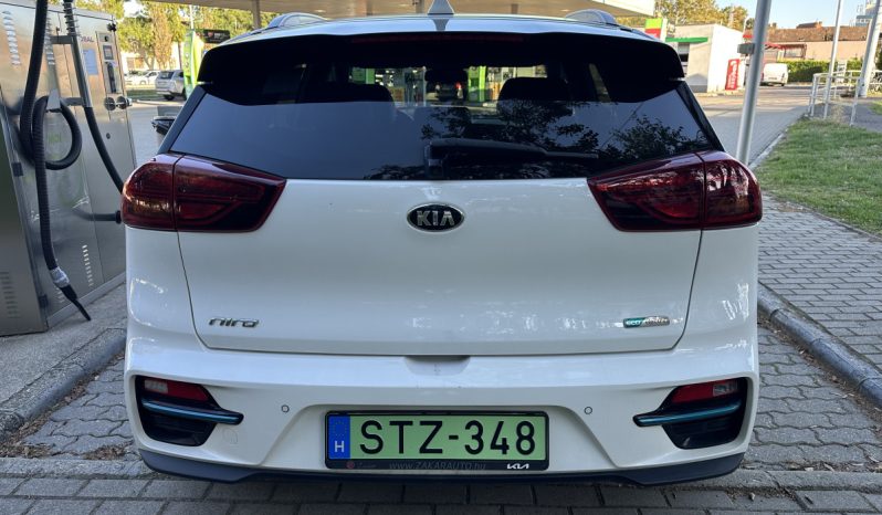 Kia e-Niro megtelt