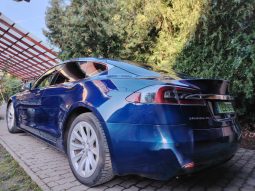 Tesla Model S 60 megtelt