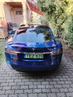 Tesla Model S 60 megtelt