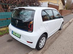 Volkswagen e-Up megtelt