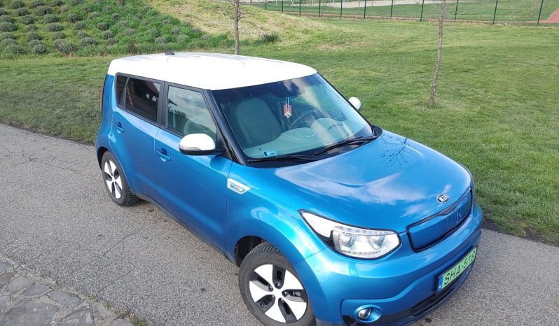 Kia Soul EV megtelt