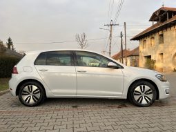 Volkswagen e-Golf megtelt