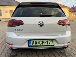 Volkswagen e-Golf megtelt