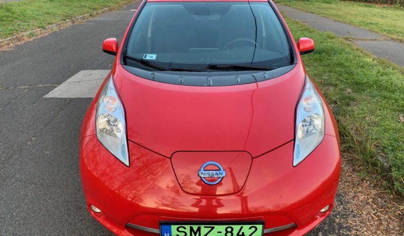 Nissan Leaf megtelt