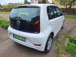 Volkswagen e-Up megtelt