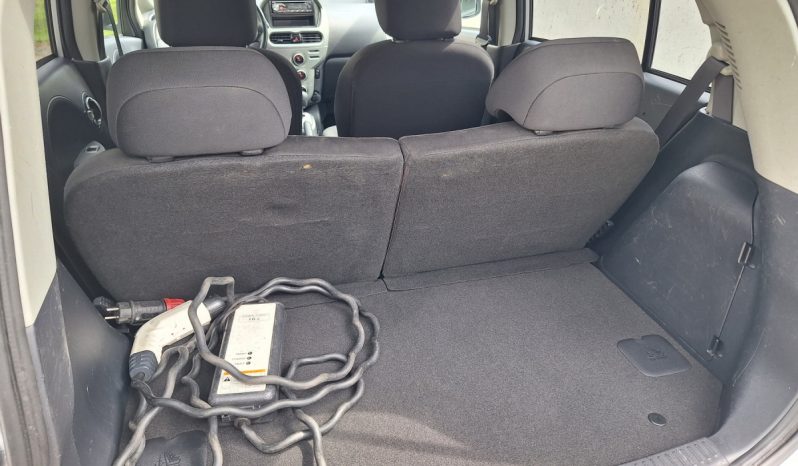 Mitsubishi i-MiEv megtelt