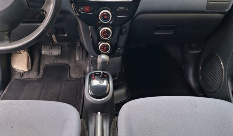 Peugeot iOn megtelt