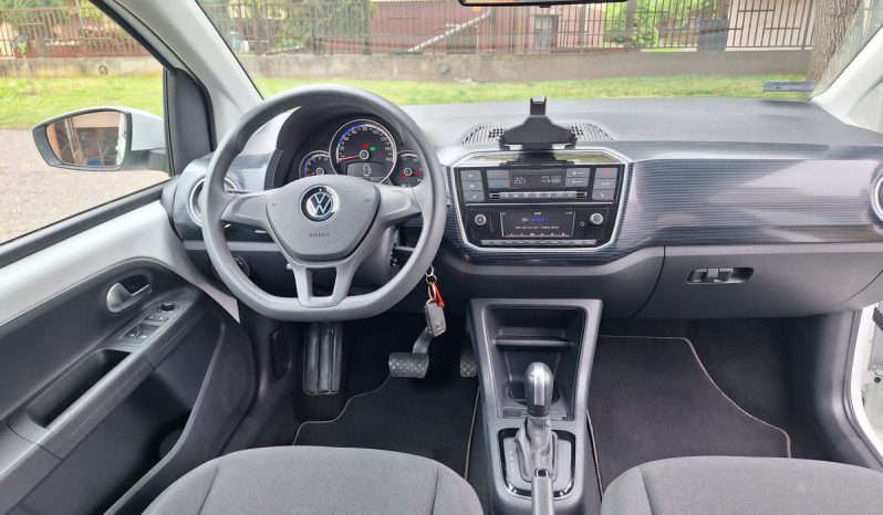 Volkswagen e-Up megtelt