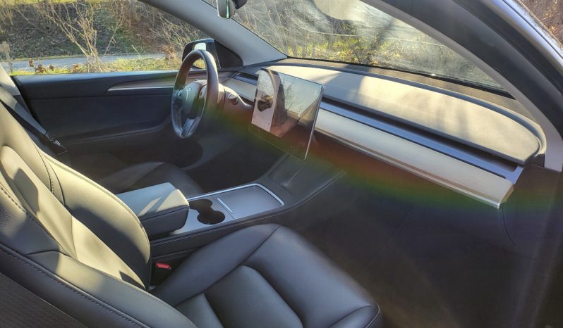 Tesla Model Y Long Range AWD megtelt