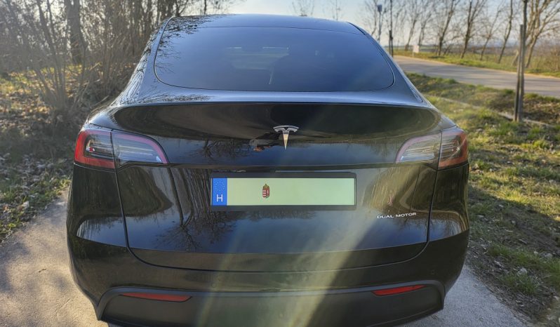 Tesla Model Y Long Range AWD megtelt