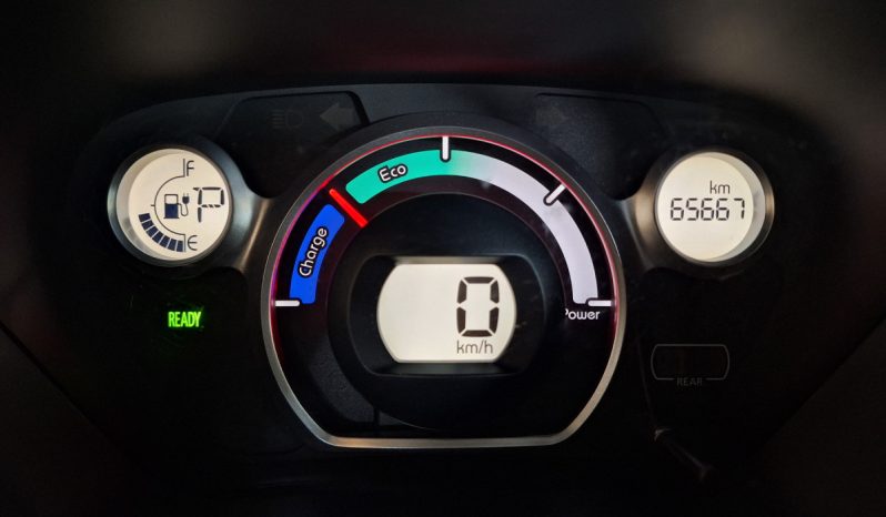 Mitsubishi i-MiEv megtelt