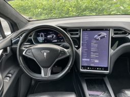 Tesla Model X 90D megtelt
