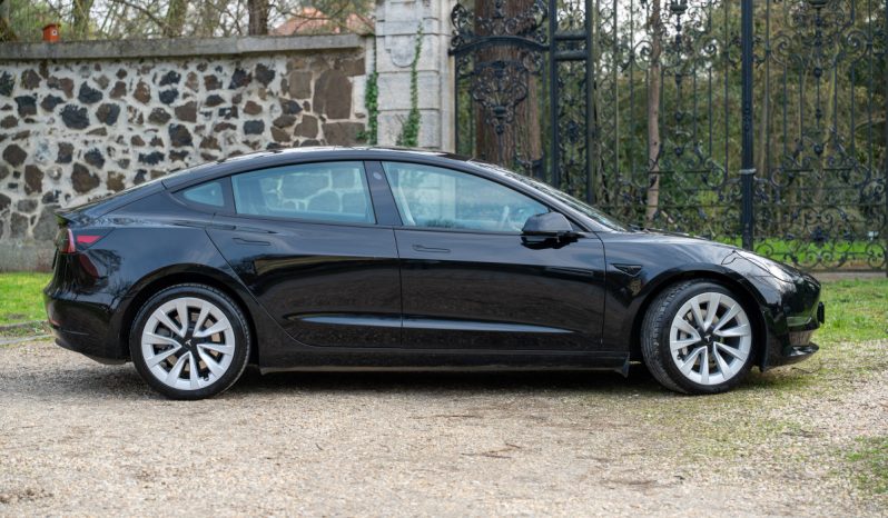 Tesla Model 3 Long Range AWD megtelt