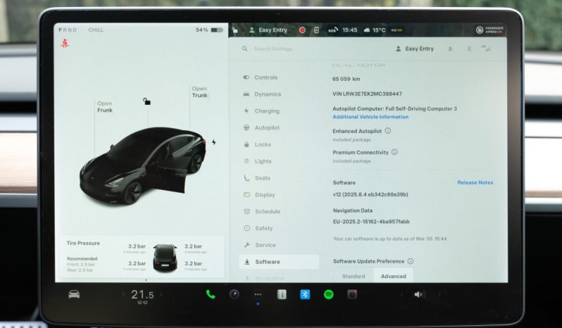 Tesla Model 3 Long Range AWD megtelt