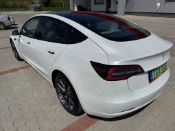 Tesla Model 3 Standard Range Plus megtelt