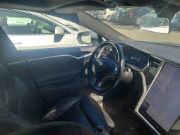 Tesla Model S 90D megtelt
