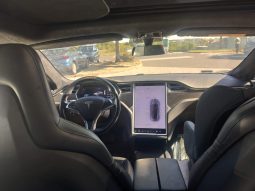 Tesla Model S 90D megtelt