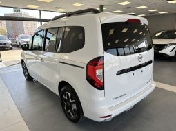 Nissan Townstar megtelt