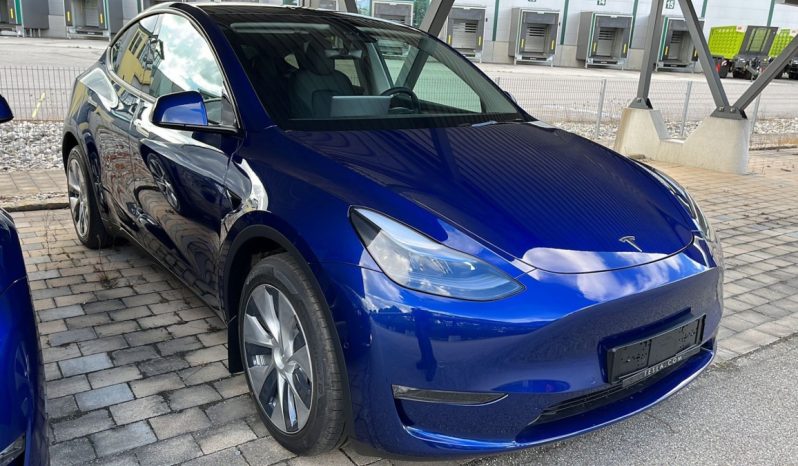 Tesla Model Y Long Range AWD megtelt