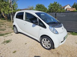 Peugeot iOn 2014