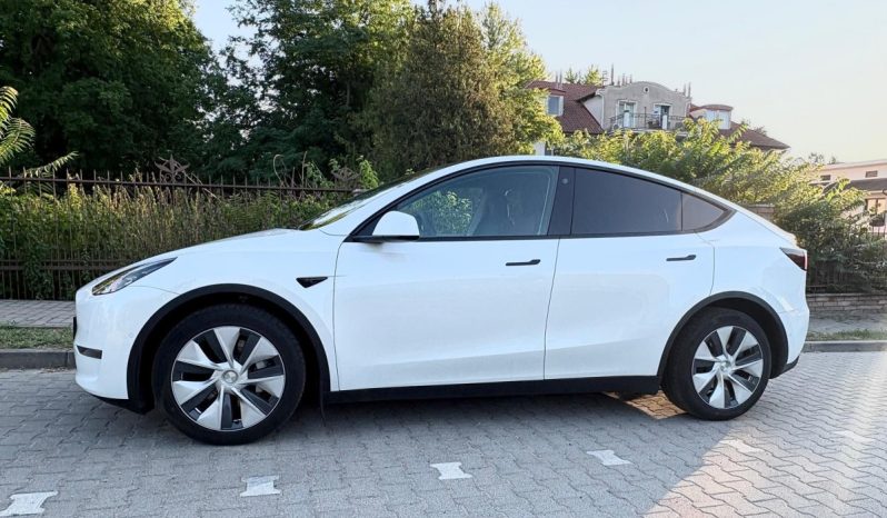 Tesla Model Y Long Range AWD 2021 megtelt